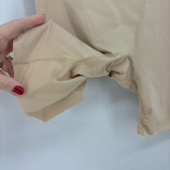 SPANX women’s medium OnCore High-Waisted Mid-Thigh Shorts shapewear tan - Picture 4 of 9